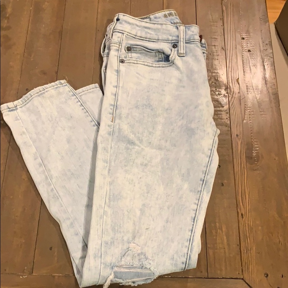 American Eagle Men’s Distressed Skinny Jeans